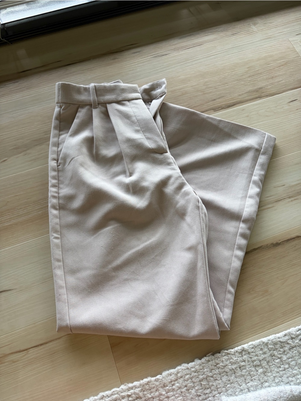 Abercrombie and Fitch cream/tan trousers